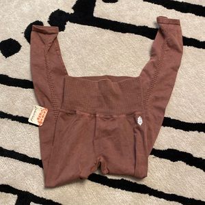 NWT! Free People Movement Good Karma Leggings